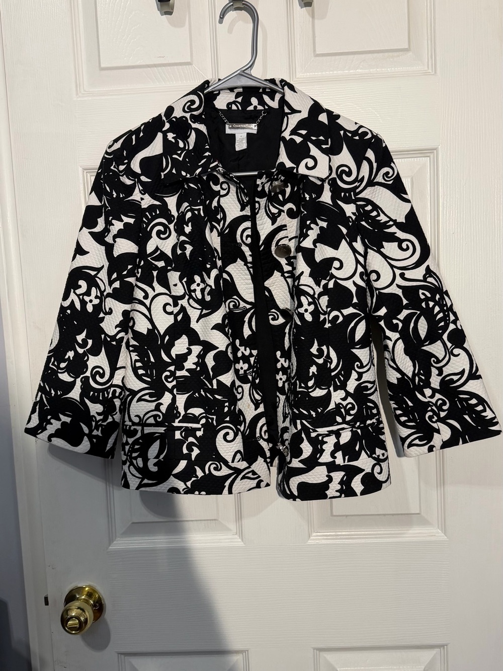 Black & White Floral Pattern Cropped Jacket